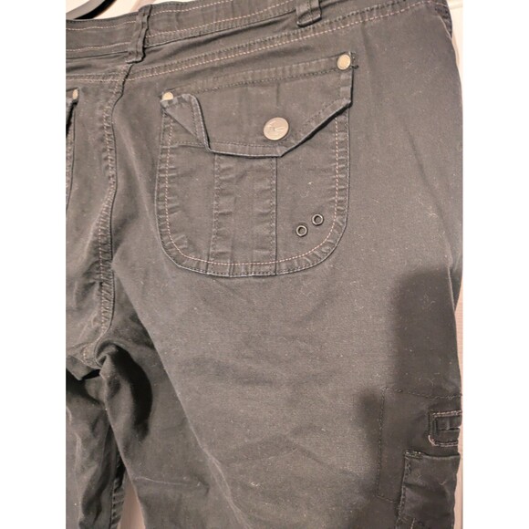 Gloria Vanderbilt Black Cargo Capri Pants Size 8 Stretch Mid Rise Crop Utility - Picture 8 of 12
